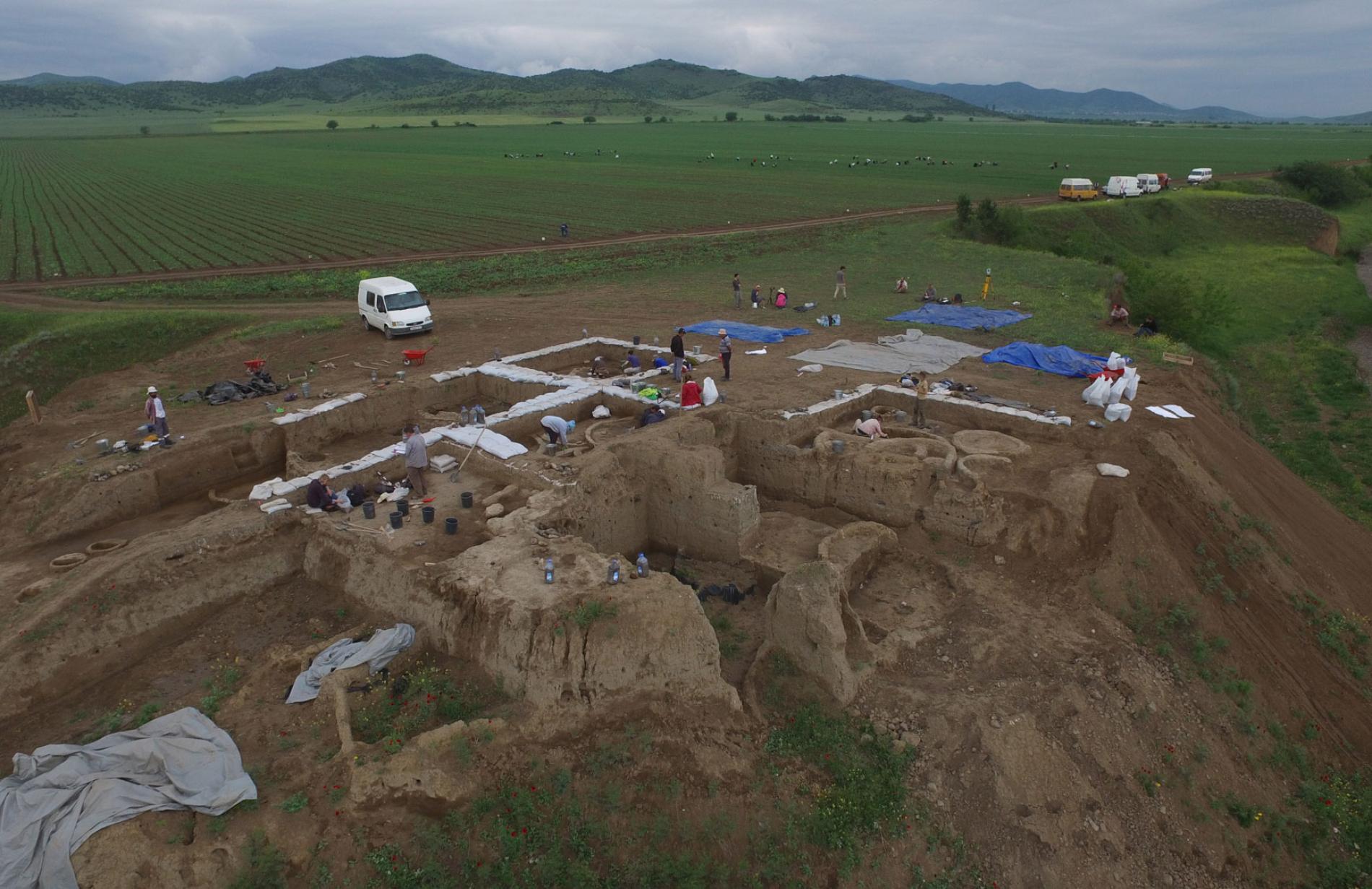 Oldest evidence of wine-making found near Tbilisi geotv.ge